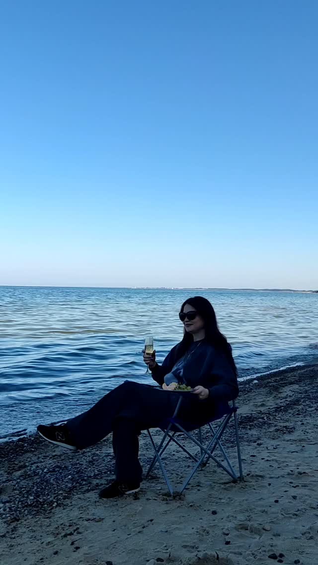 pro_kris.life in LOOKY. . Выходной😅
Балтийско...
