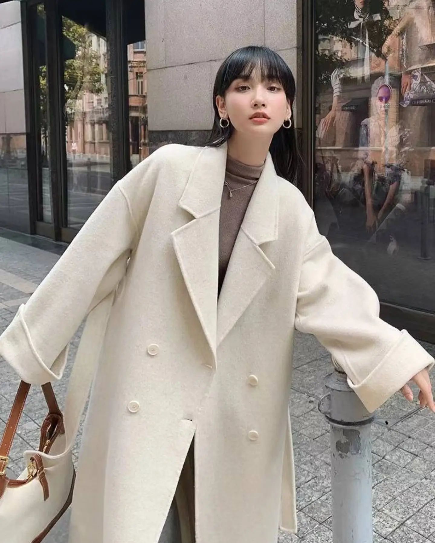 miss.miu.miu_ в LOOKY. #женскаяодежда,#платье,#свитер,#лонгслив,#брюки,#классика,#пиджак,#пальто. 🦋 
• ОСЕННЯЯ КОЛЛЕК...