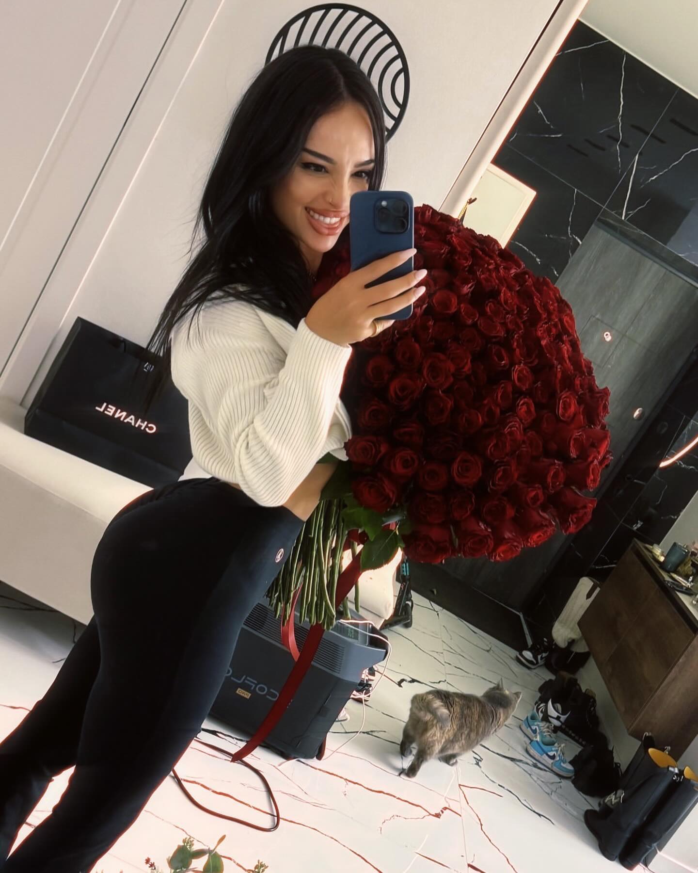 kossmosssanna in LOOKY. . null