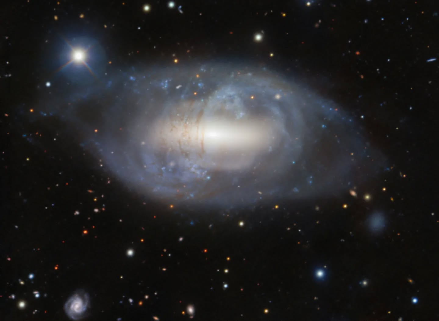 astrolesson в LOOKY. . NGC 2685 (галактика ...