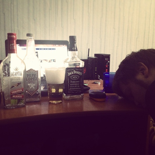 vans_kovrov в LOOKY — #jackdaniels #tequila #morning утро после дня рождения :)