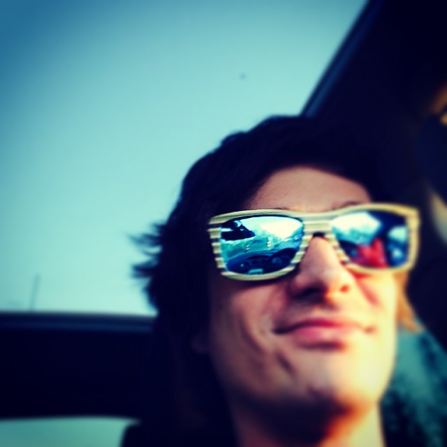 tsutsarsky в LOOKY — Не удержался, ибо настроение лыбит 😎☀️#mothmix #roadselfie 