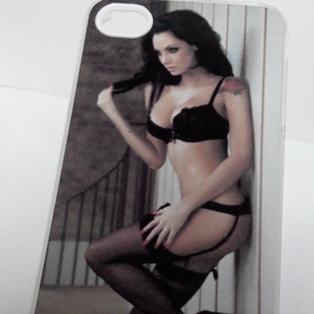 anton.dubinin в LOOKY — сделал чехол для айфона 4 #iphone #сувениры #чехол