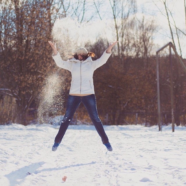 sch_kseniya в LOOKY — А я хочу научиться летать! #вполете #первыйснег  #счастье