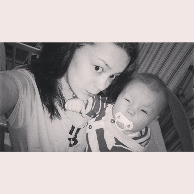 _olgasmirnova_ в LOOKY — #InstaSize#селфи#зеркалолук#инстамама#инстадети#дочь#я#чб#че