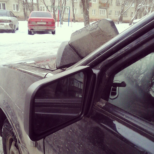 zamanuha12rus в LOOKY — Пока грел машину, поменял зеркало
#автомеханик #мастернавсер