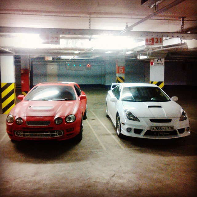 kuuuzzzma в LOOKY — #celica #друзья #напарковке #съемки #видос #григорянрулед