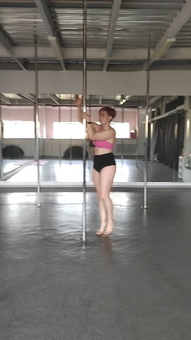 Алёна в LOOKY. . [#poledance](poledan...