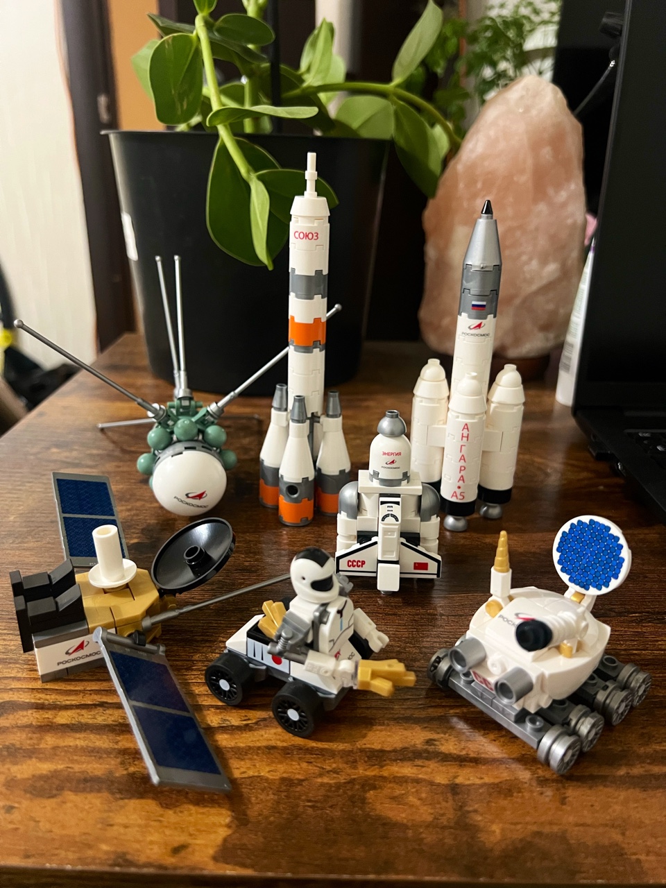 nude_drakono4ka в LOOKY — Игрушки ко дню космонавтики во Вкусно и Точка 🛰️🚀🛰️
#день