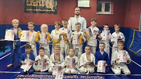 Looky_1683815315938 в LOOKY. #катаjudochg,#техникаjudochg,#judochg,#дзюдо,#judo,#спорт,#черноголовка,#чг. Аттестация по присво...