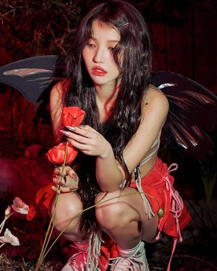 BP in your area_StrayKids_G-idle в LOOKY — фото 4