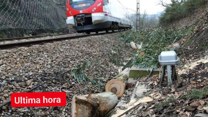 GRANADA NORTE TV в LOOKY — El suceso tuvo lugar a las 7.25 horas, provocando retrasos e