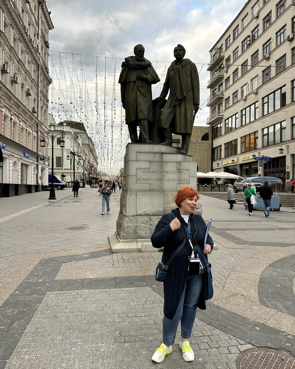 Я аттестованный экскурсовод по Москве. А также работаю экскурсоводом в Переделкине.
Встретимся на экскурсиях!
#экскурсииМосква
#экскурсииПеределкино
#Переделкино