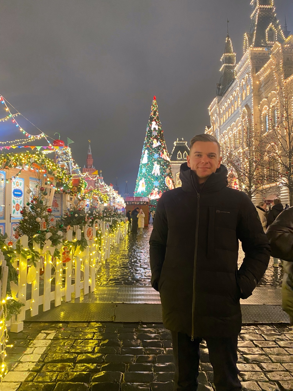 mezyukho в LOOKY. #НовыйГод,#КраснаяПлощадь,#ГУМ. 🌲 С наступающим Нов...