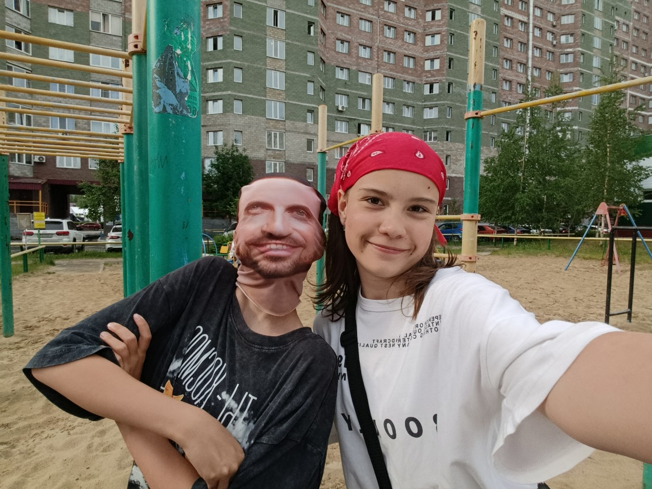 в LOOKY — Я с Артуром Пирашковым