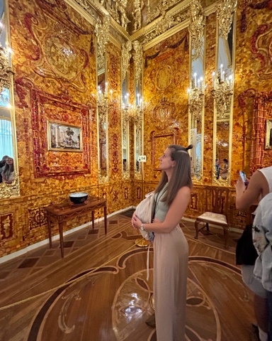 Looky_172530945380426 в LOOKY. . Я и янтарна комната…...