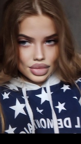 Looky_1699027438060 в LOOKY. . Накачала губы как ва...