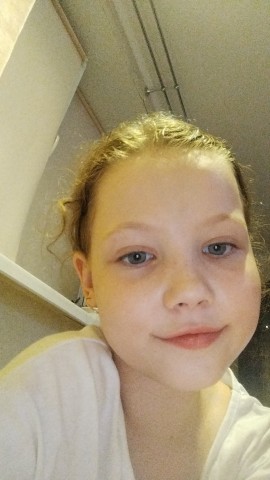 Полина в LOOKY. . 