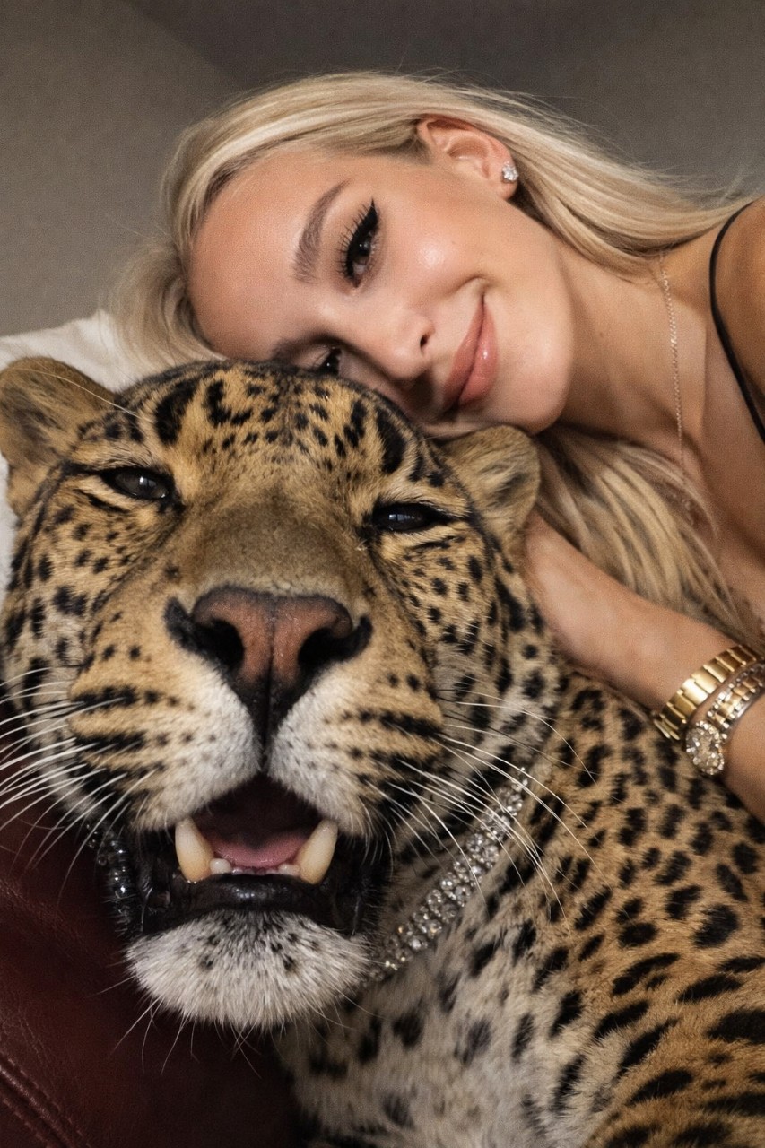 Киса 🐆 😀
[#looky ](looky)[#looky_топ ](looky_топ)[#looky_official ](looky_official)[#looky_пост ](looky_пост)[#looky_фото ](looky_фото)[#lookylike ](lookylike)