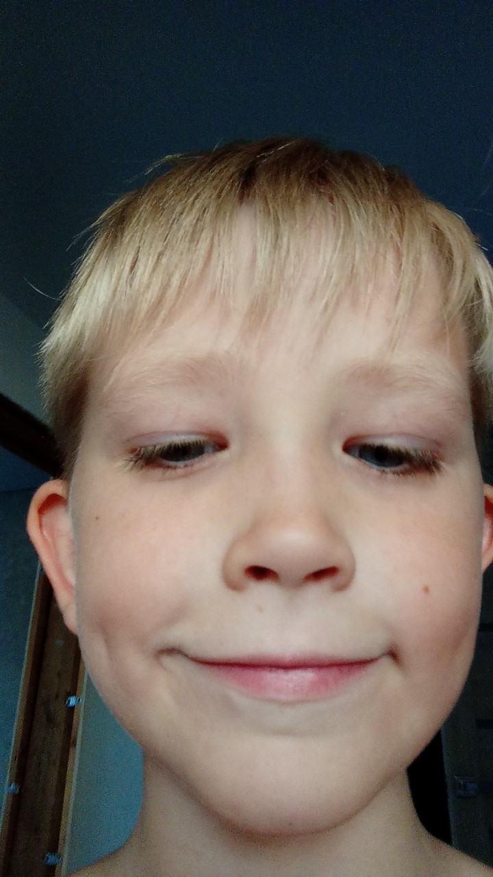 Looky_172363678795310 in LOOKY. . Привет всем