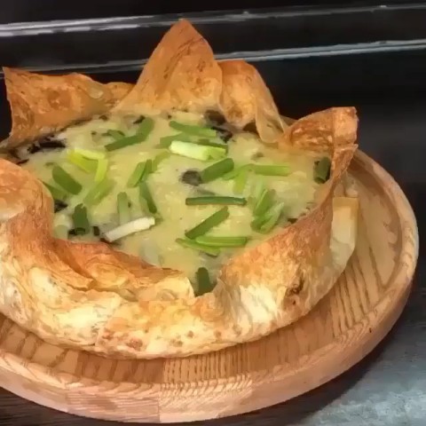 любимые рецепты в LOOKY. #рецепты,#кчаю,#выпечка. Заливной пирог с гри...