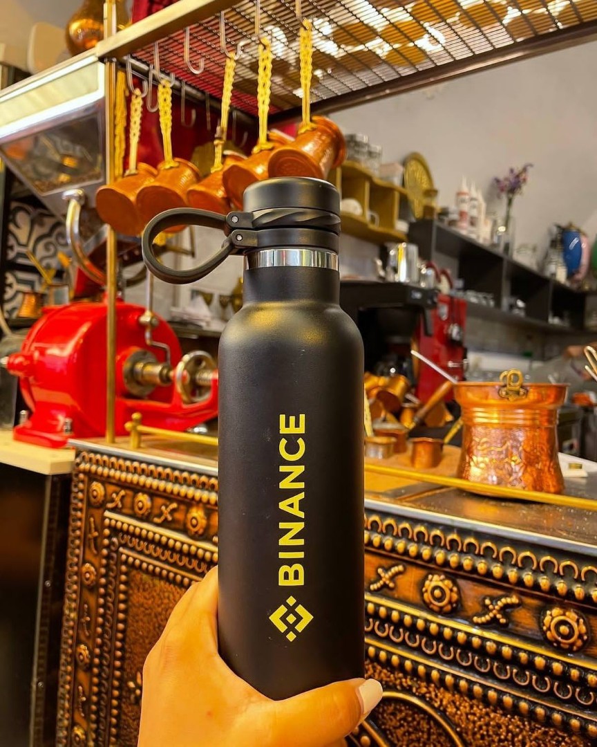 Binance в LOOKY — No need for a cup, I'll just have it in here thanks.
[#binan