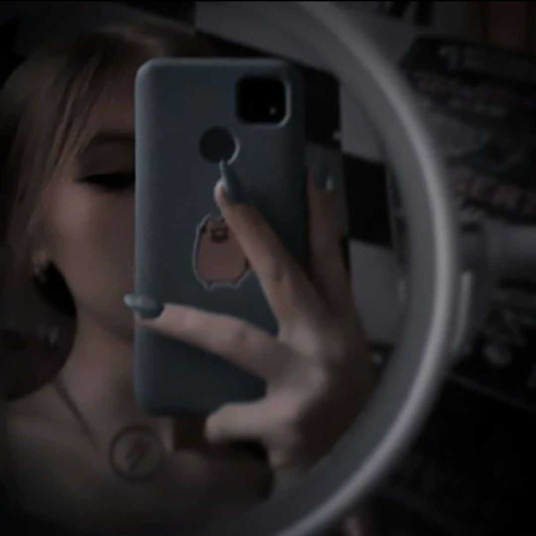 your_blacck_shadow в LOOKY — публикация