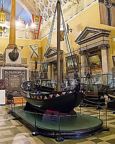 Дина в LOOKY. . День основания ВМФ