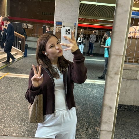 Надежда в LOOKY. #корпорациядобра. Я состою в Корпораци...