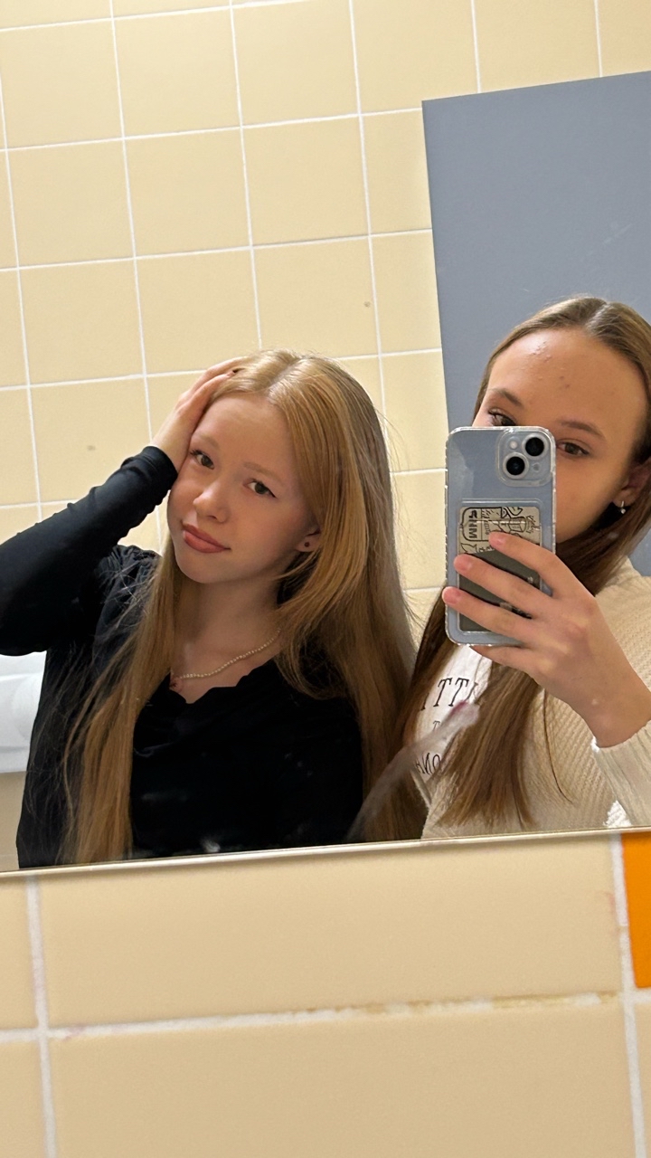 Полина in LOOKY. . 