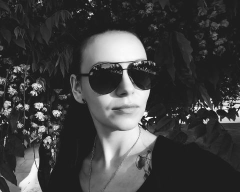 С Вами LENA KOTOVA в LOOKY. . 🤍🖤🤍
