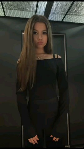 Милана Хаметова в LOOKY — публикация