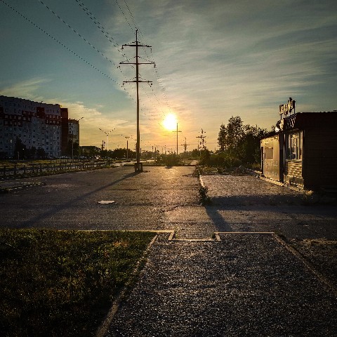 Simonov в LOOKY. #naturephotography,#urbanphotography,#городскойпейзаж,#lostplaces,#photorussia,#streetphotography,#urbex,#skycolors,#skyphotography,#russia,#traveller,#artphotography,#sunset,#sunrise. Нижневартовск. 2023 ...