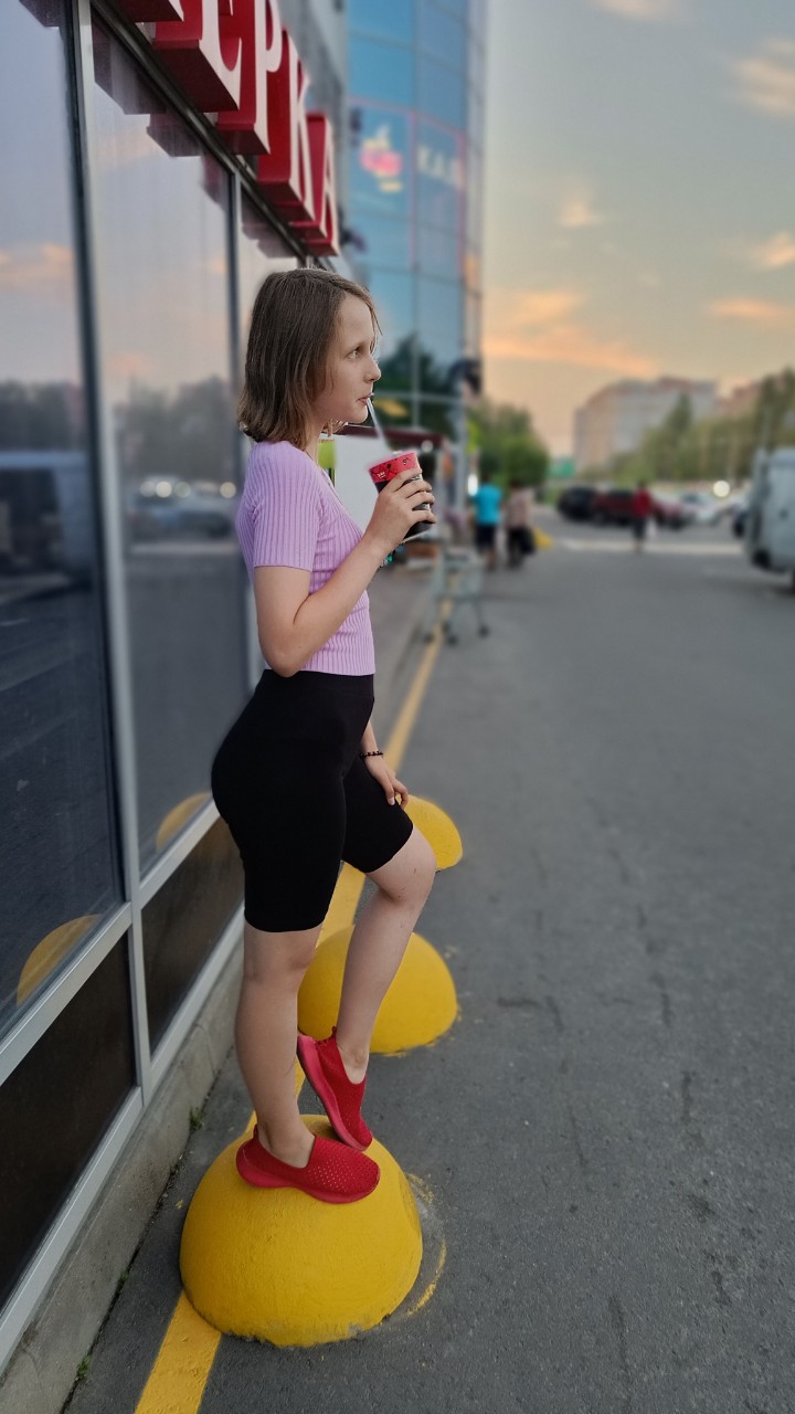 Ева in LOOKY. . 