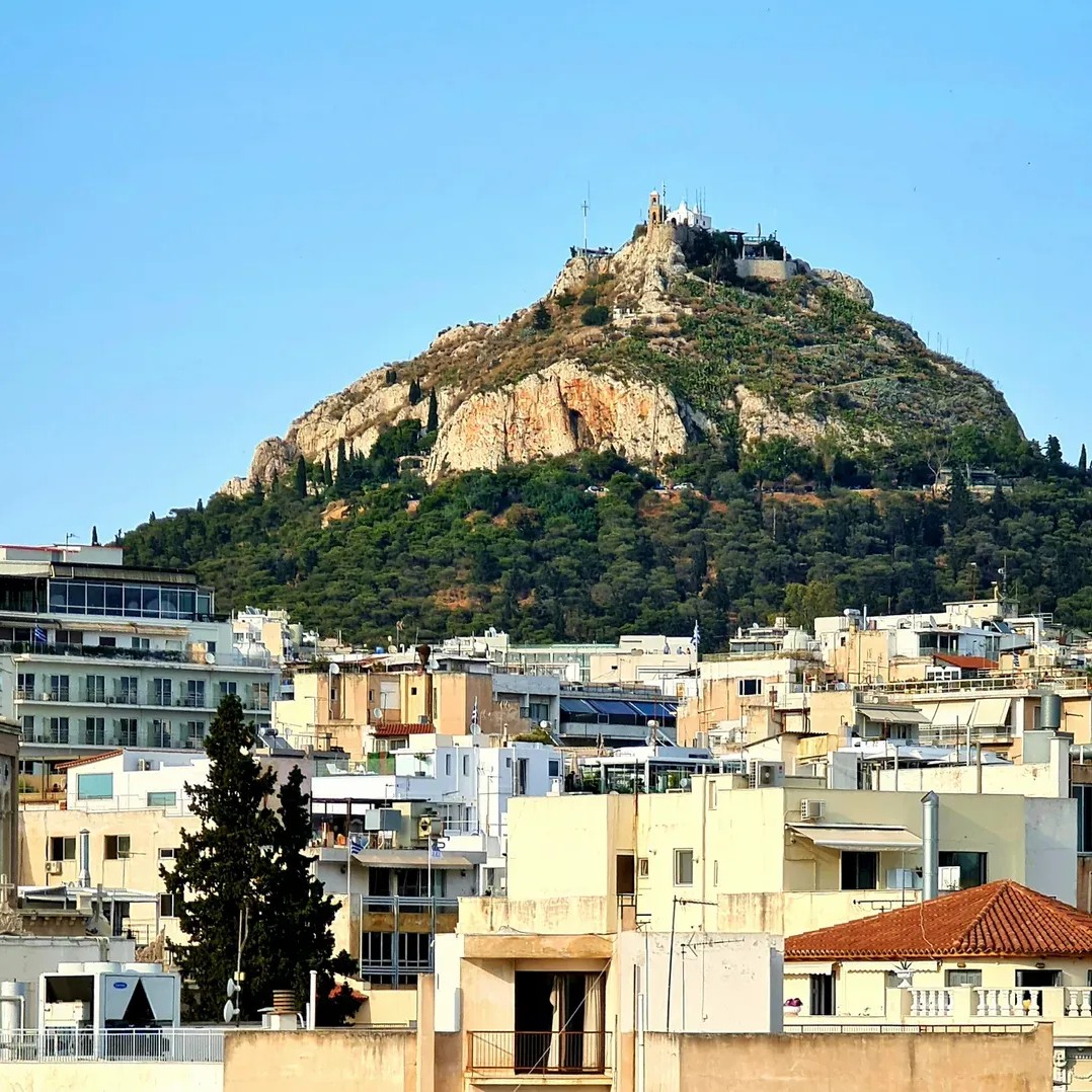GREEKSALAT в LOOKY — Гора Ликаветос, #Афины . Она же Ликавет, она же Ликаббет.
То