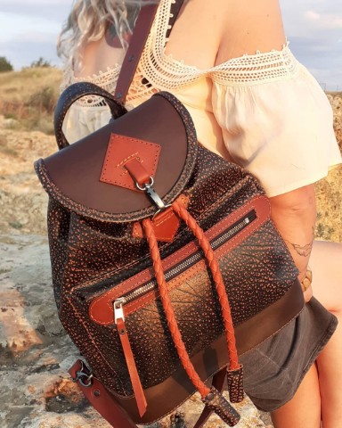 Looky_leatherwork в LOOKY. #ручнаяработа,#лето,#follow,#Россия,#мото,#handmade,#leather,#рукоделие,#рюкзак,#2026,#leather. Представляем рюкзак ...