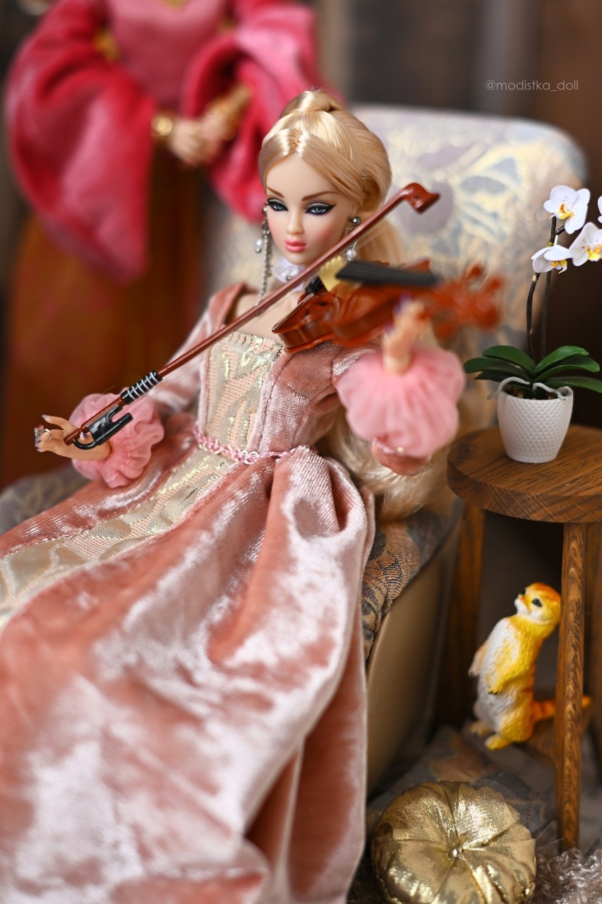 Всю жизнь играем в куклы в LOOKY — Одежда для кукол в наличии и под заказ