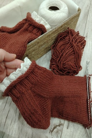 knit_studio_yuliya в LOOKY. #носочкиспицами,#вязаныеносочки,#носкисрюшами,#носкивязаные,#вяжуназаказ,#женскийгардероб. 🧶 А у меня в процес...