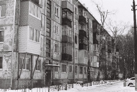 wettchinnikov в LOOKY. #wettschinnikov,#fed,#fed5b,#35mm,#35мм,#silberra,#tula,#gorod_tula,#grazhdanin2sorta,#yut_ebenya,#пролетарский,#пленка35мм,#пленка,#чернобелый,#blackandwhite,#город,#city,#Тула,#улицаметаллургов,#зима,#уличнаяфотография,#эстетикаебеней,#esteticaebeney,#дом,#пятиэтажка,#хрущевка,#панельки. #wettschinnikov #fed...