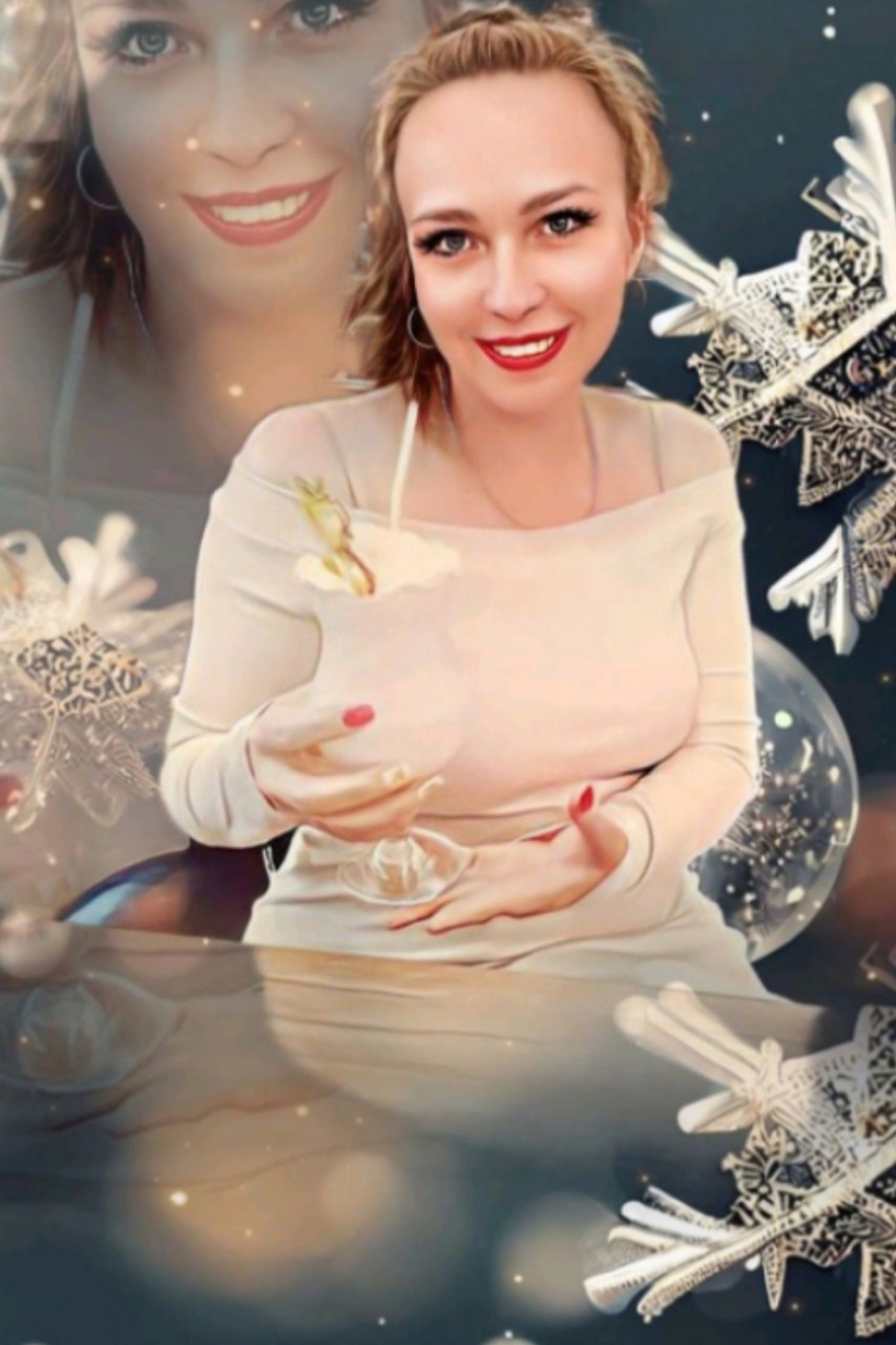 С наступающим Новым годом!🎄🎄🎄

2025-й стал для меня знаковым во всех отношениях: переезд, новая сфера деятельности, встречи с яркими и вдохновляющими людьми, десятки посещённых музеев и культурных мероприятий, решение важных вопросов со здоровьем. Всё изменилось кардинально, и я принимаю произошедшие перемены как естественный этап моего жизненного пути и важный урок...

От всей души желаю вам в Новом году крепкого здоровья, искренней любви, благополучия и гармонии. Пусть ваши цели будут достигнуты легко и быстро, ведь теперь желания сбываются мгновенно: достаточно лишь захотеть — и всё свершится! Что бы ни происходило вокруг вас, оставайтесь спокойными внутри себя, берегите душевную ясность и спокойствие.

Пусть этот Новый Год принесёт каждому радость и счастье!✨✨✨

С наступающим 2026-м!