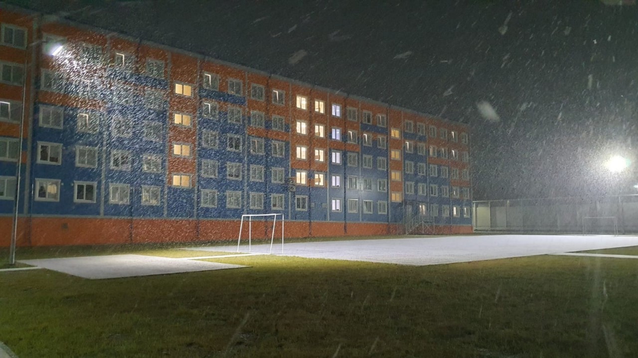 Элана Грекова in LOOKY. . Белый снег, серый лё...