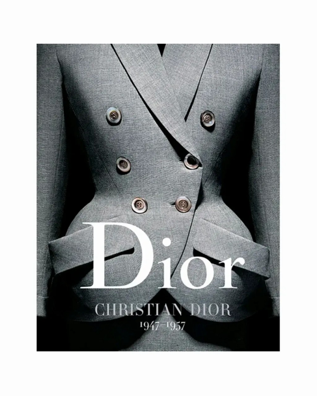 ИСТОРИЯ МОДЫ в LOOKY. #diorbackstage,#christiandior,#book,#fashionhistory,#историямоды,#макияж,#мода,#историзмы,#историямакияжа. ◾️Сегодня хотим расс...