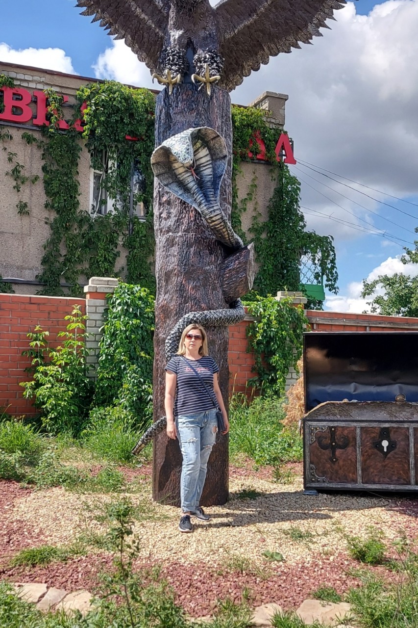 Всем, привет!
Люблю гулять и фоткаться в интересных местах.
Пока тепло и солнечно, можно походить , посмотреть...
Всем, спокойного  и тёплого лета!
#денькакдень #явмоменте #дитясевера #танюхая #пенсионерканаотдыхе #СтарыйОсколик #удачивсем
