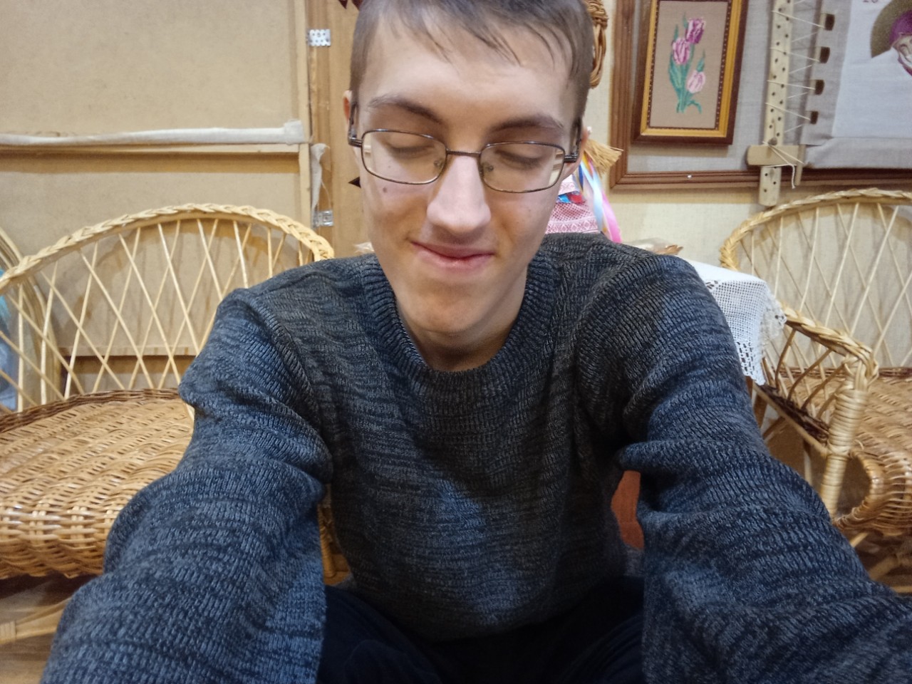 Да, здесь не будет новогодних фоток, так как вайба такого у меня до сих пор нет! А так можете посмотреть, как я помимо универа, хожу куда-то и делаю заключительные задания на этом семестре! 
#КГУ#жизньстудента