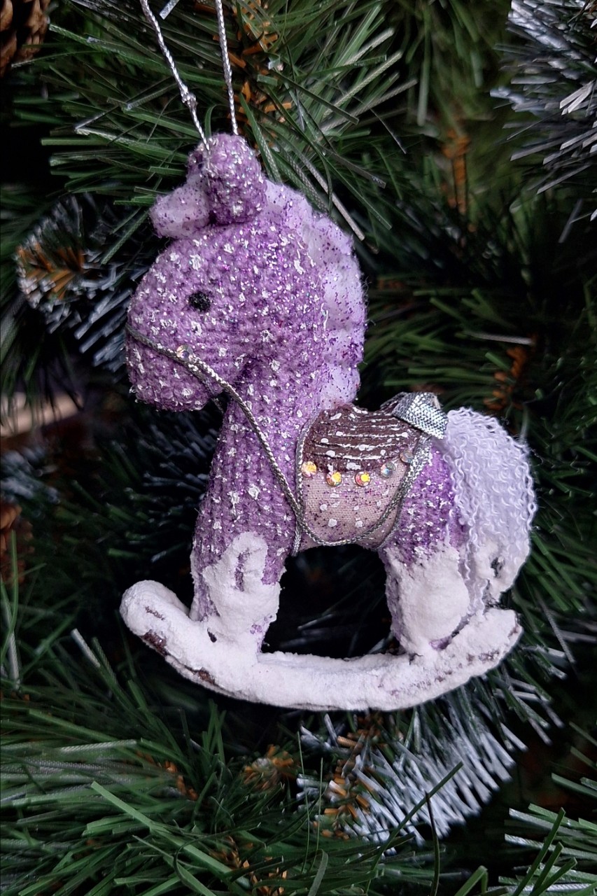 Ёлочные игрушки Лошадки, символ следующего года.