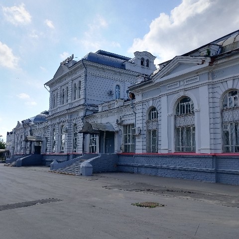 Любитель путешествий в LOOKY. . Ж/Д вокзал в Алексан...