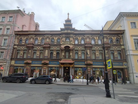 Денис в LOOKY. #москва,#городароссии,#регионыроссии. #москва #городаросси...