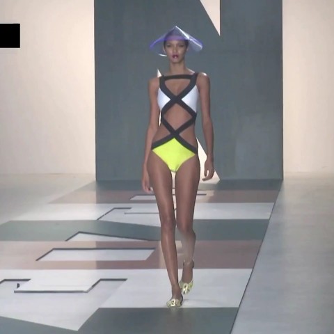 Looky_1710084045568 в LOOKY. #musicfashion,#fashion_style,#fashion_model,#fashionmodel,#fashionmodels,#musicfashiontv,#stylefashionistagirls,#athleticfashion. Тренды От Звёзд#Стил...