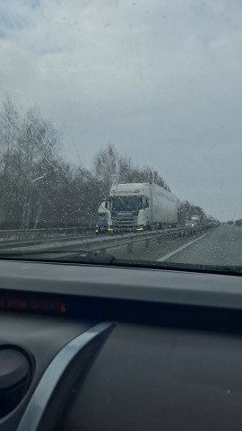 adet1979 в LOOKY. #дождик
#дорога. #дождик
#дорога