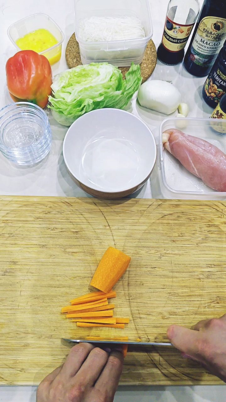 Looky_1718890298155 в LOOKY. . Лапша жаренная с кур...